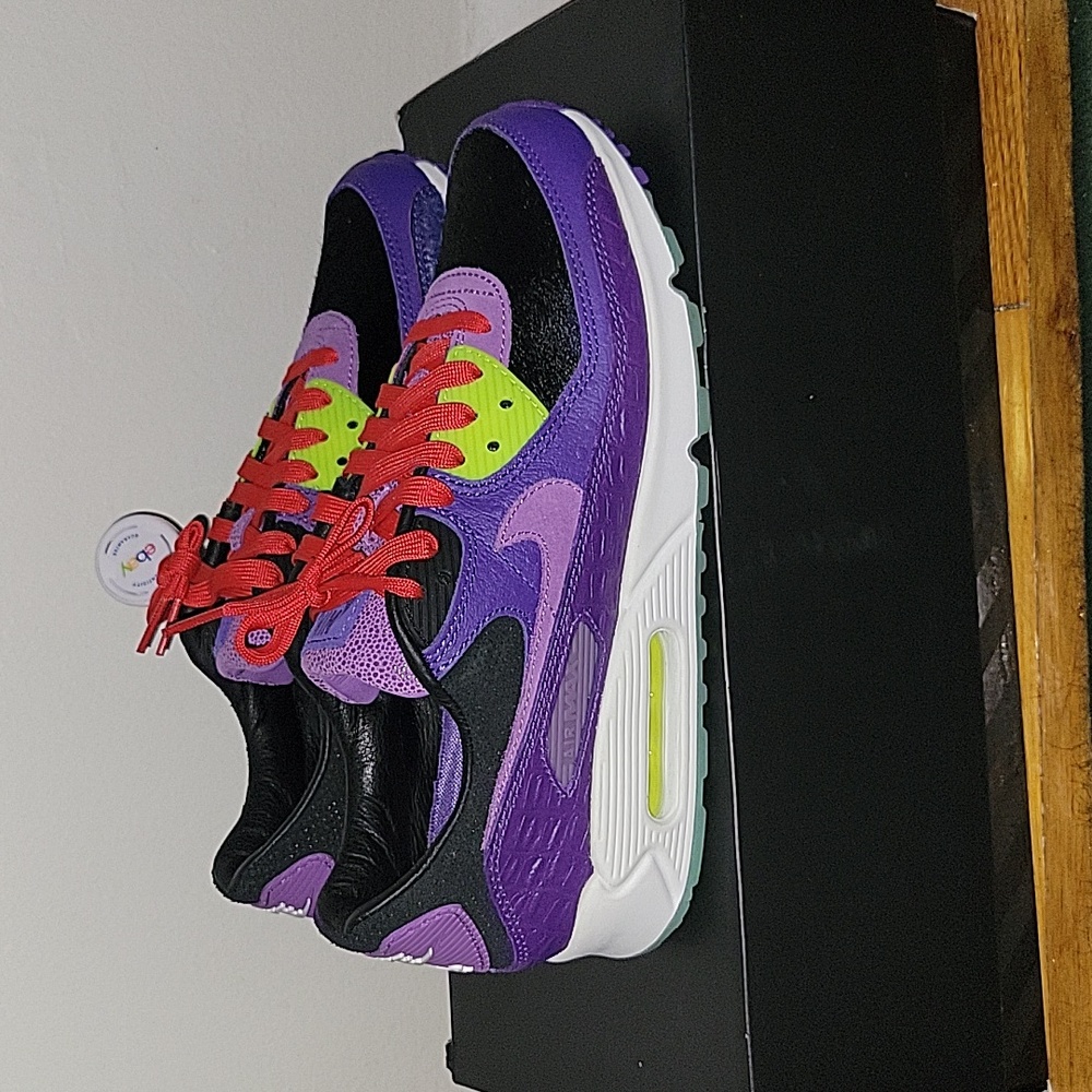 Nike Air Max 90 QS Violet Blend/Exotic Animal. US Men's 9.5